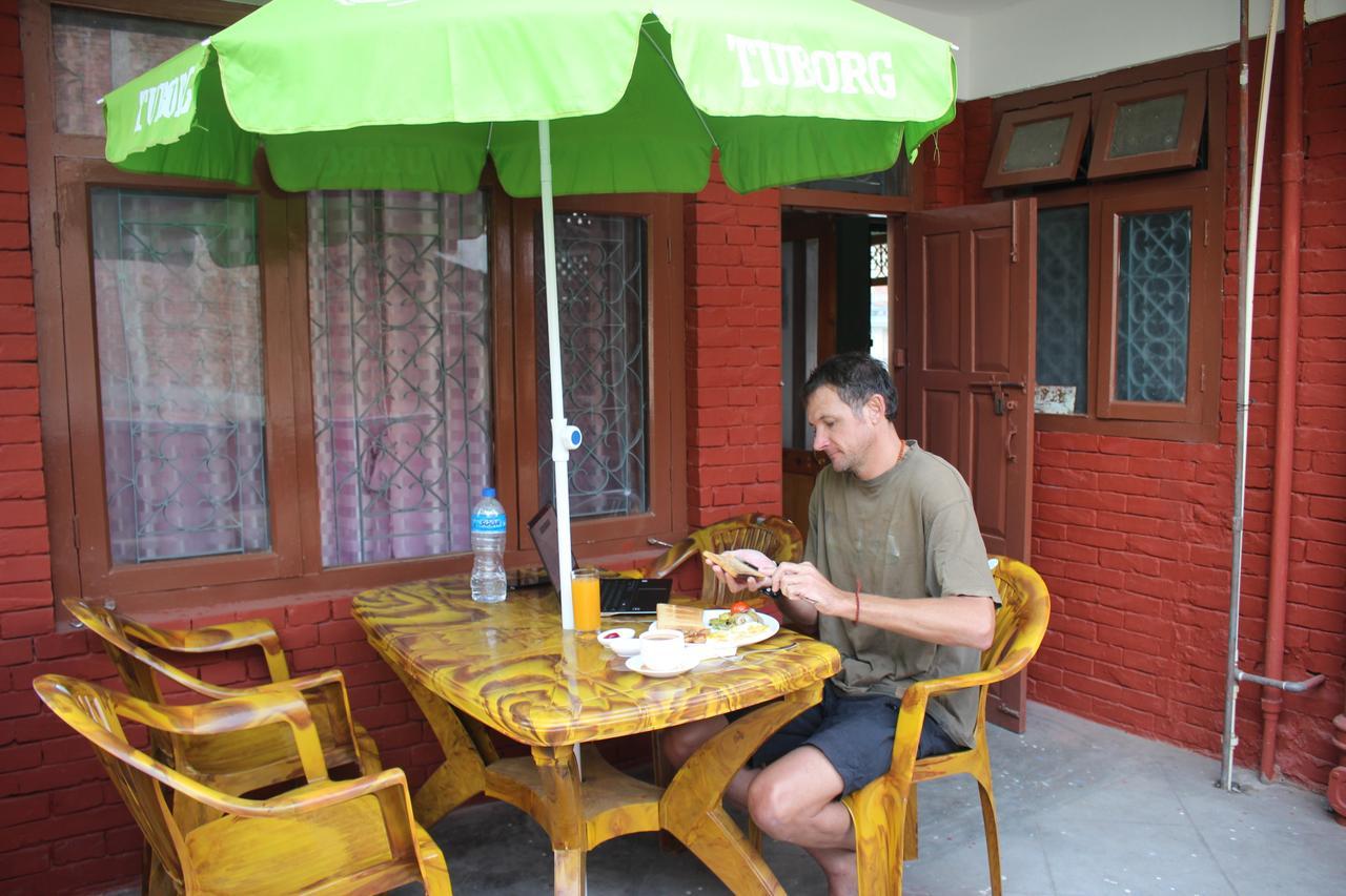 Travellers Dorm Bed & Breakfast Katmandu Kültér fotó
