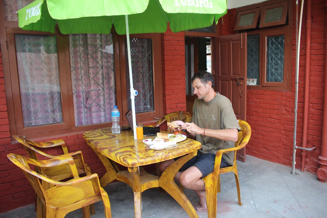 Travellers Dorm Bed & Breakfast Katmandu Kültér fotó