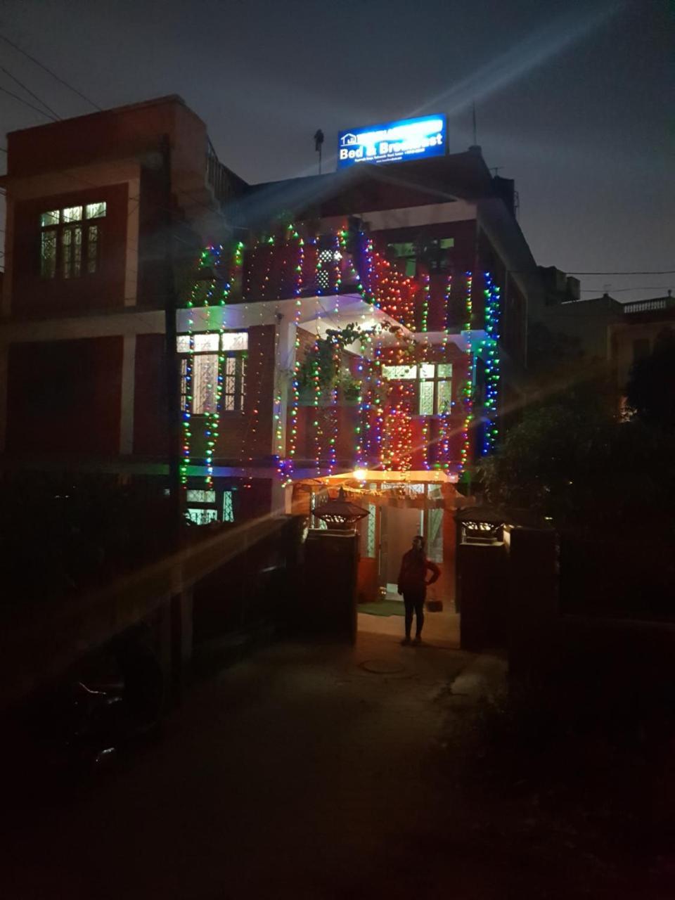 Travellers Dorm Bed & Breakfast Katmandu Kültér fotó